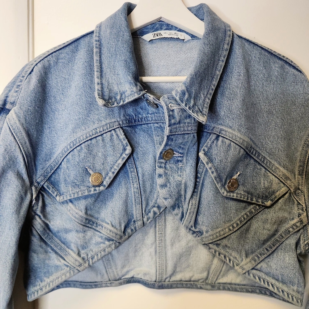 ZARA Cropped Denim Jacket Light Wash Arched Hem Jean Bolero Size L‎ - Picture 8 of 13